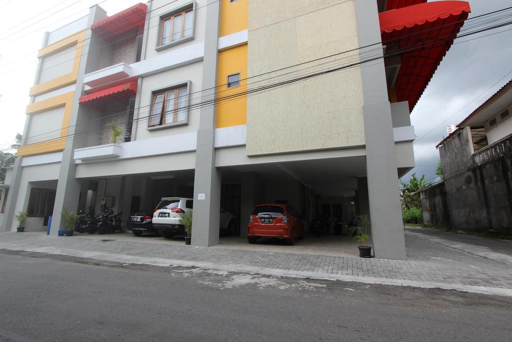 Reddoorz @ Plemburan Hotell Sleman  Eksteriør bilde