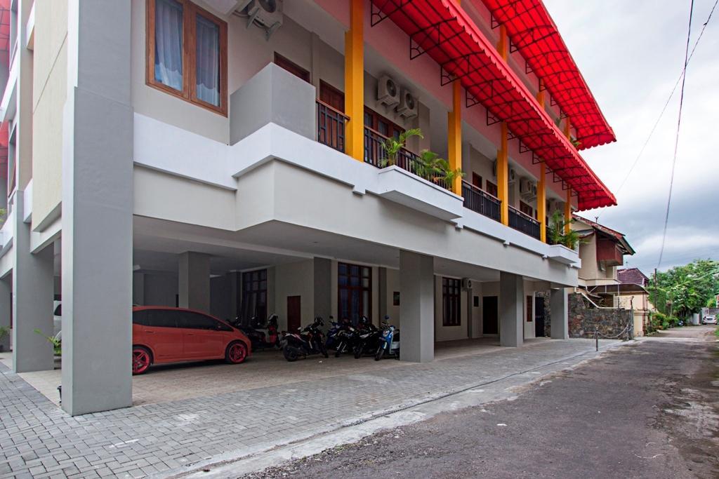 Reddoorz @ Plemburan Hotell Sleman  Eksteriør bilde